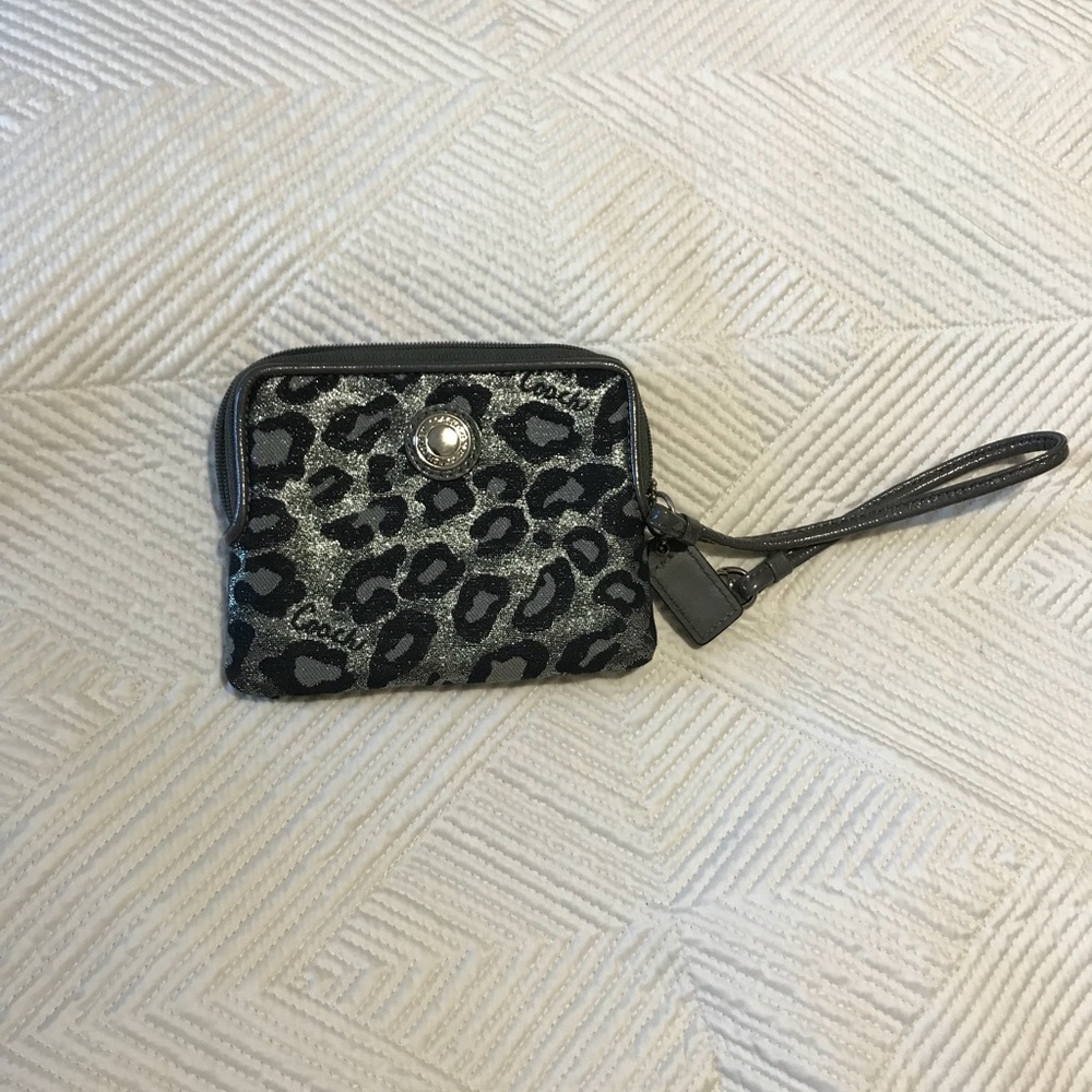 COACH LEOPARD WRISTLET